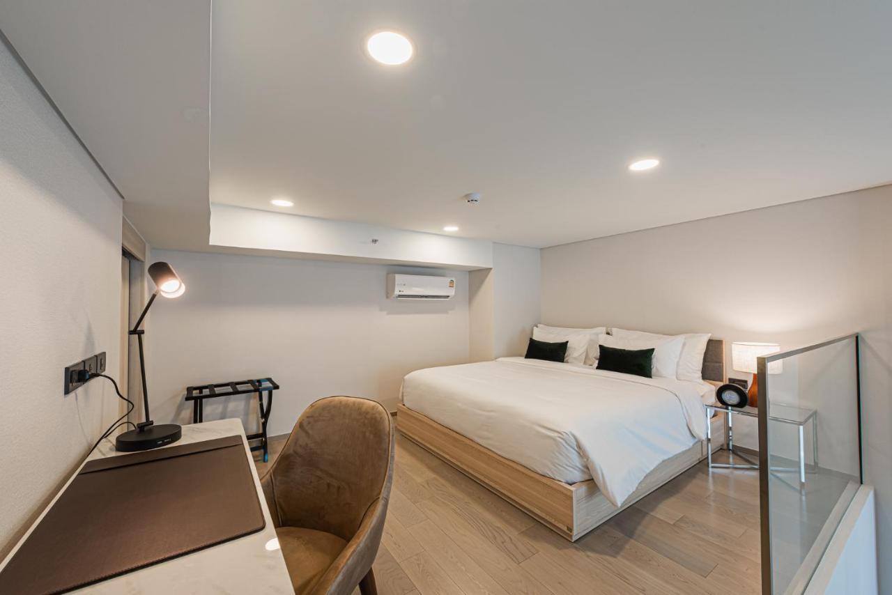 Siamese Exclusive 42 Aparthotel Bangkok Room photo